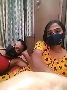 Snapshot of sweety_telugu_couple2027 chatting on March 1, 4:44 pm sweety telugu couple2027 online show from March 1, 4:44 pm