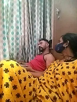 Snapshot of sweety_telugu_couple2027 chatting on March 1, 7:48 pm sweety telugu couple2027 online show from March 1, 7:48 pm