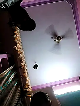 Snapshot of sweety_telugu_couple2027 chatting on March 8, 5:49 am sweety telugu couple2027 online show from March 8, 5:49 am