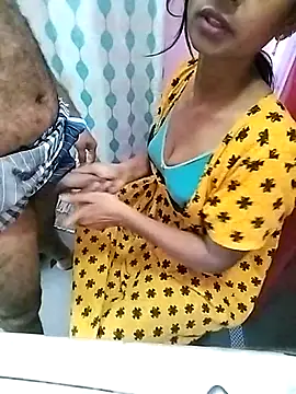 Snapshot of sweety_telugu_couple2027 chatting on March 12, 7:59 pm sweety telugu couple2027 online show from March 12, 7:59 pm