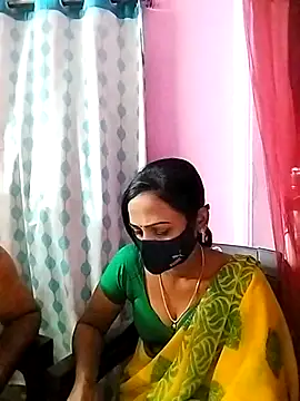 Snapshot of sweety_telugu_couple2027 chatting on March 14, 5:38 am sweety telugu couple2027 online show from March 14, 5:38 am