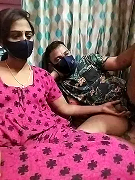 Snapshot of sweety_telugu_couple2027 chatting on March 15, 4:35 am sweety telugu couple2027 online show from March 15, 4:35 am