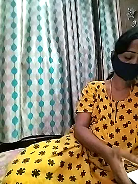 Snapshot of sweety_telugu_couple2027 chatting on March 16, 12:33 pm sweety telugu couple2027 online show from March 16, 12:33 pm