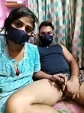 Snapshot of sweety_telugu_couple2027 chatting on March 20, 4:20 pm sweety telugu couple2027 online show from March 20, 4:20 pm