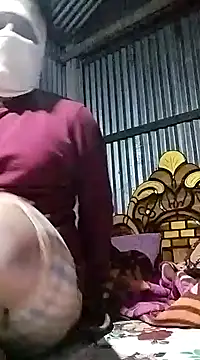 Snapshot of ascuple chatting on December 13, 5:00 pm ascuple online show from December 13, 5:00 pm