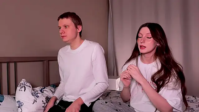 eternal dream  online show from March 13, 6:45 pm