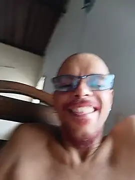 Snapshot of Charly_BC_Dirty chatting on August 4, 8:11 pm Charly BC Dirty online show from August 4, 8:11 pm