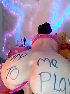 Snapshot of Sweety-Cat chatting on January 4, 3:28 pm Sweety-Cat online show from January 4, 3:28 pm