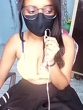 Snapshot of hinaa_khan chatting on September 18, 11:45 am hinaa khan online show from September 18, 11:45 am