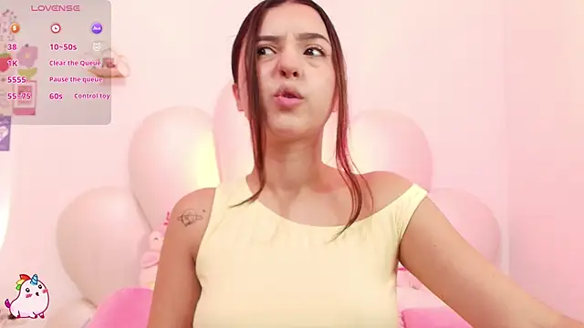 zoewillian online show from May 22, 1:24 am