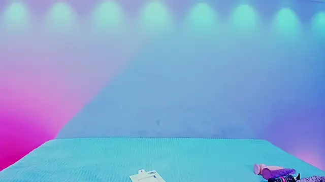  sowy venus  online show from March 7, 12:45 pm