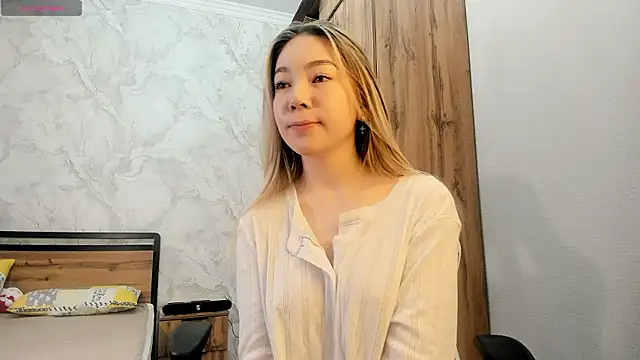 Snapshot of Babby_Rabbit chatting on February 11, 8:30 am Babby Rabbit online show from February 11, 8:30 am