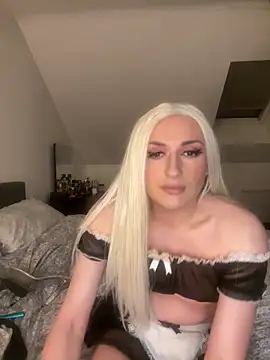 littlebambi26 online show from March 15, 8:04 pm