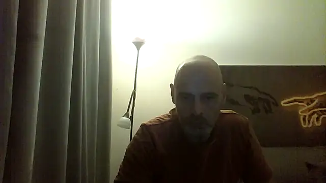 Snapshot of Avamereandmikel chatting on December 14, 1:06 am Avamereandmikel online show from December 14, 1:06 am