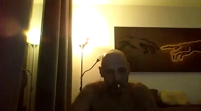 Snapshot of Avamereandmikel chatting on December 23, 7:41 pm Avamereandmikel online show from December 23, 7:41 pm