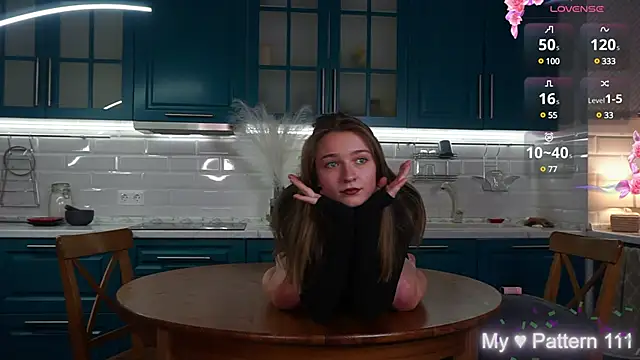 DawnAtwood online show from January 6, 5:27 pm