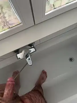 Snapshot of Loco42- chatting on January 4, 2:35 pm Loco42- online show from January 4, 2:35 pm