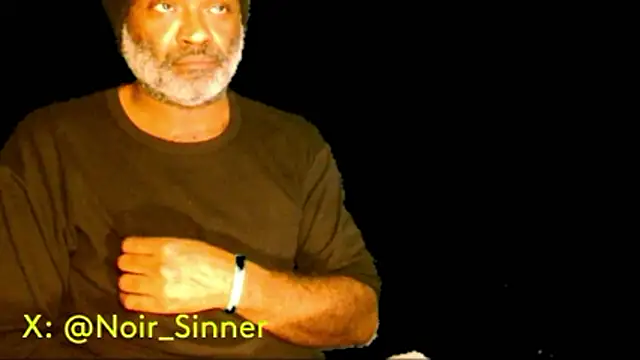 Snapshot of sinnernoir chatting on November 26, 4:41 pm sinnernoir online show from November 26, 4:41 pm