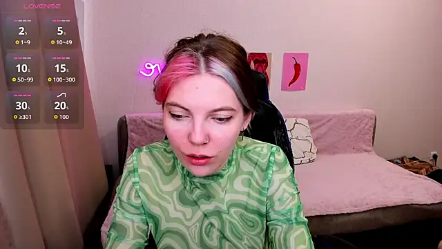 marie reyes  online show from March 15, 3:45 am