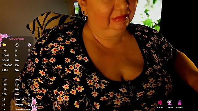 Snapshot of SexxyDreams1 chatting on January 24, 11:45 pm SexxyDreams1 online show from January 24, 11:45 pm