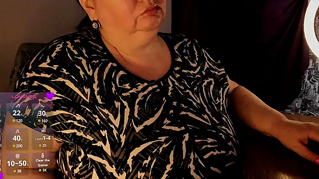 Snapshot of SexxyDreams1 chatting on February 22, 9:45 am SexxyDreams1 online show from February 22, 9:45 am