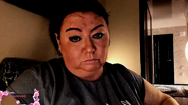 Snapshot of SexxyDreams1 chatting on September 18, 4:36 am SexxyDreams1 online show from September 18, 4:36 am