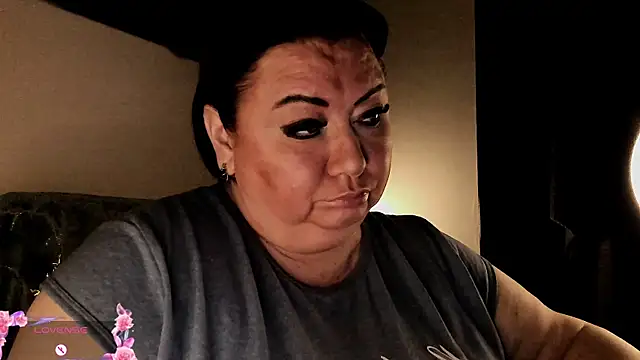 Snapshot of SexxyDreams1 chatting on September 19, 11:27 pm SexxyDreams1 online show from September 19, 11:27 pm