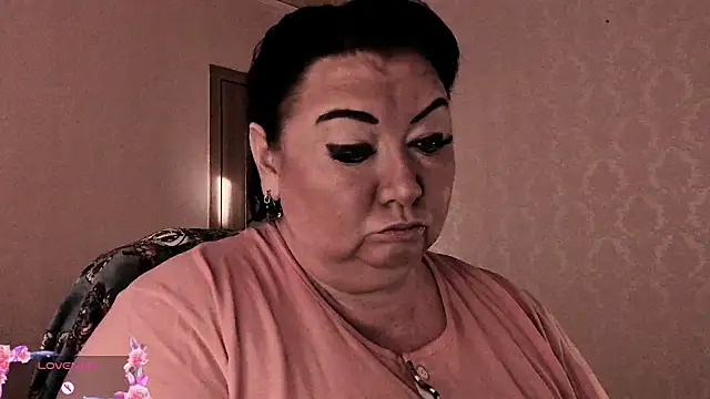 Snapshot of SexxyDreams1 chatting on December 16, 6:29 am SexxyDreams1 online show from December 16, 6:29 am