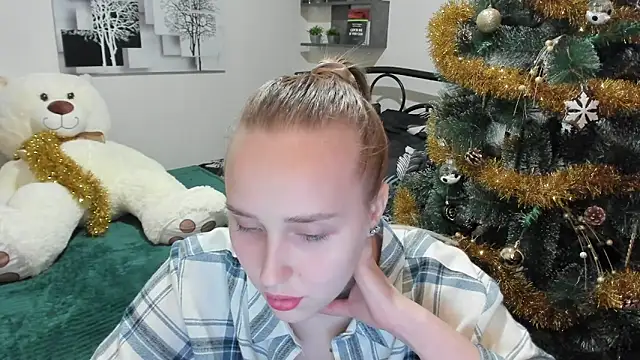 LinaTruly online show from January 14, 8:15 pm