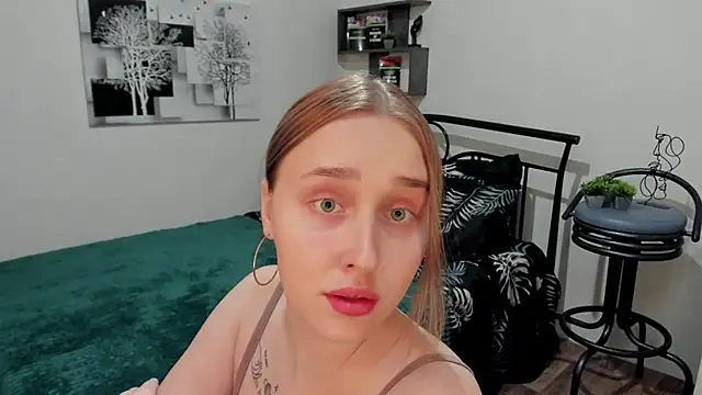 LinaTruly online show from March 7, 12:15 am