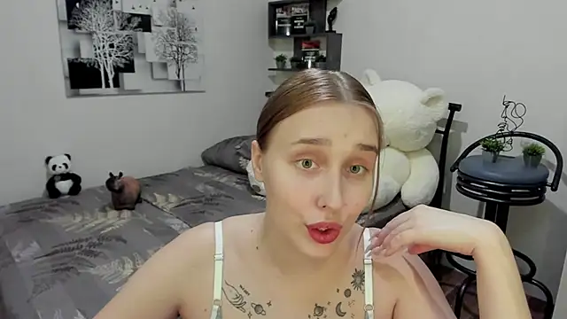 LinaTruly online show from March 18, 12:27 am