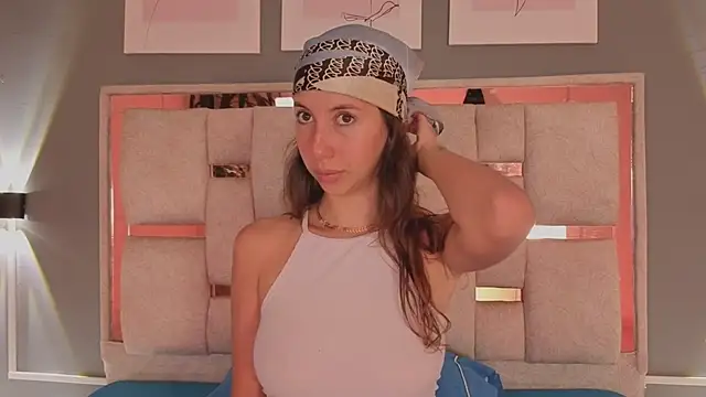 jolie lov online show from September 23, 1:14 pm