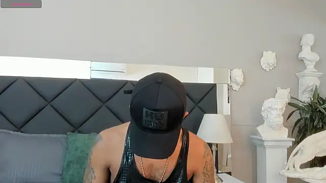 Robin Rief online show from November 20, 3:50 am