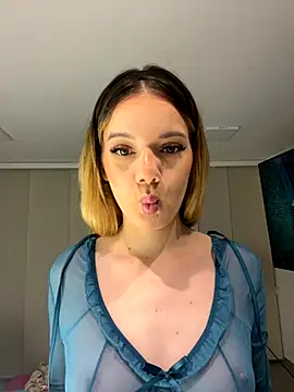 NicoleCut online show from November 6, 10:27 am