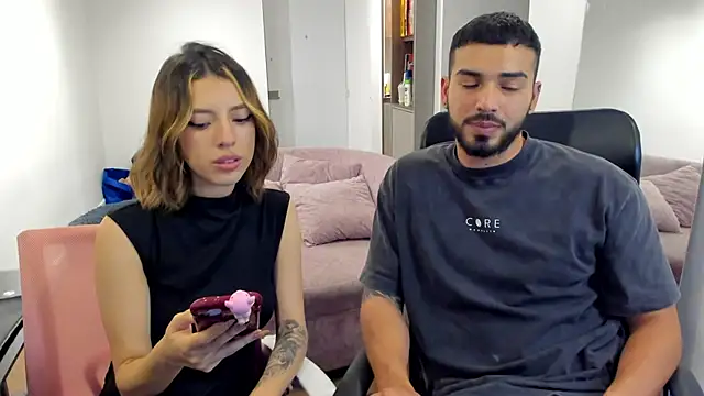 savage sweethearts online show from March 3, 4:25 am