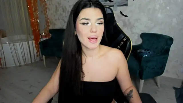 AlluringAriel online show from November 3, 6:31 pm