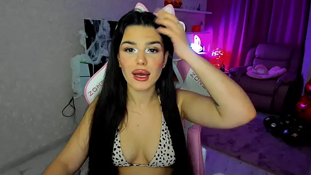 AlluringAriel online show from November 4, 6:29 pm