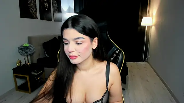 Snapshot of AlluringAriel chatting on February 8, 7:17 pm AlluringAriel online show from February 8, 7:17 pm