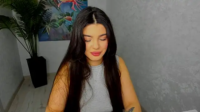 Snapshot of AlluringAriel chatting on February 17, 4:20 am AlluringAriel online show from February 17, 4:20 am