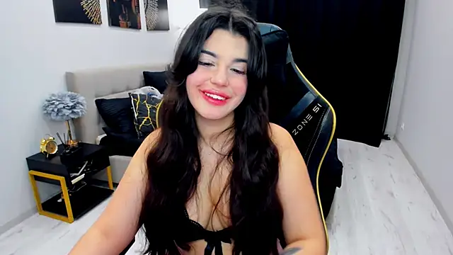 AlluringAriel online show from June 9, 4:13 am
