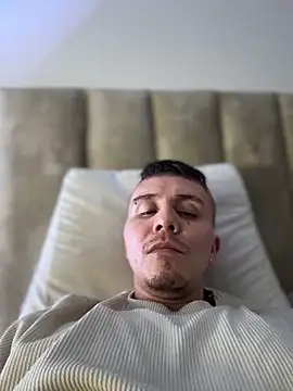 adam-rivera online show from April 13, 4:40 am