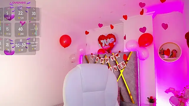Snapshot of Aurora_Brownn chatting on February 19, 4:12 am Aurora Brownn online show from February 19, 4:12 am