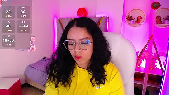 Snapshot of Aurora_Brownn chatting on March 1, 11:17 am Aurora Brownn online show from March 1, 11:17 am