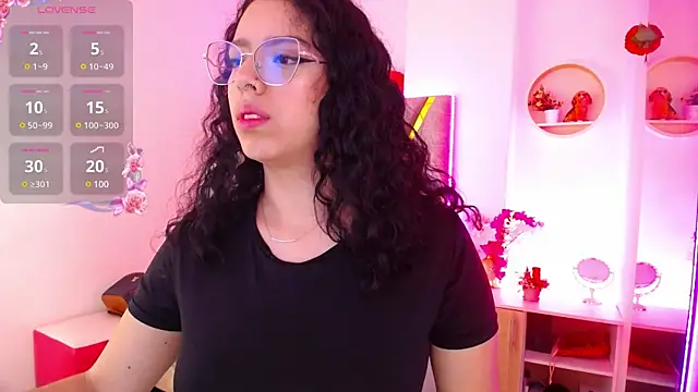 Snapshot of Aurora_Brownn chatting on March 10, 3:56 am Aurora Brownn online show from March 10, 3:56 am