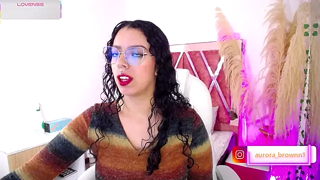Snapshot of Aurora_Brownn chatting on September 12, 4:34 am Aurora Brownn online show from September 12, 4:34 am