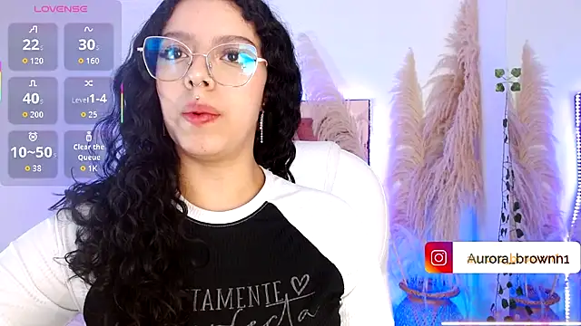 Snapshot of Aurora_Brownn chatting on September 22, 2:24 am Aurora Brownn online show from September 22, 2:24 am