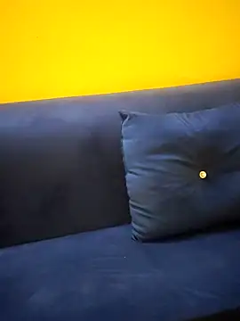 Haniya-143 online show from October 11, 9:35 pm