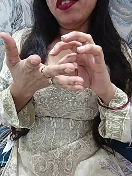 Snapshot of Haniya-143 chatting on June 26, 11:20 pm Haniya-143 online show from June 26, 11:20 pm
