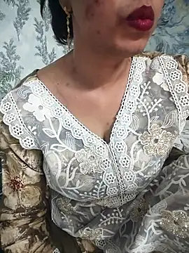Snapshot of Haniya-143 chatting on July 3, 11:16 am Haniya-143 online show from July 3, 11:16 am