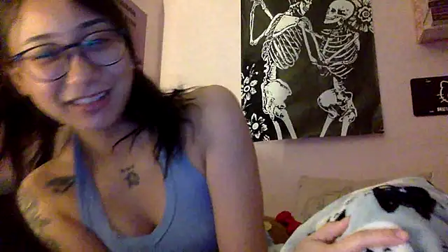 Snapshot of tokyobaby chatting on December 10, 9:00 pm tokyobaby online show from December 10, 9:00 pm